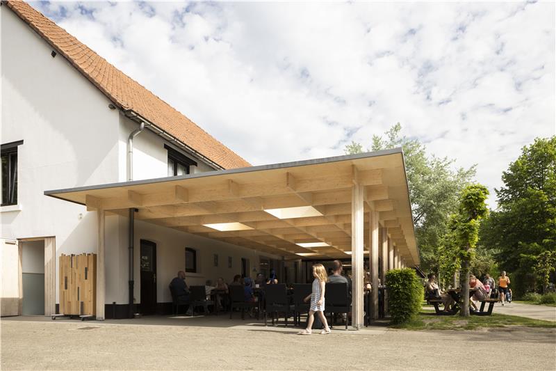 MIK Brasschaat, De Beenhouwer Leonard