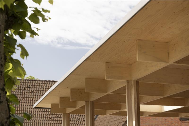 MIK Brasschaat, De Beenhouwer Leonard